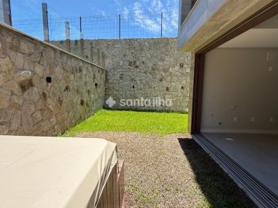 Studio à venda com 120m², 1 quarto, 1 vaga no bairro Campeche em Florianópolis - Foto 17