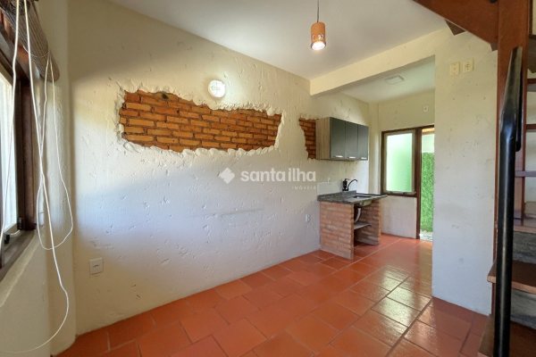 Apartamento para alugar com 35m², 1 quarto, 1 vaga no bairro Campeche em Florianópolis
