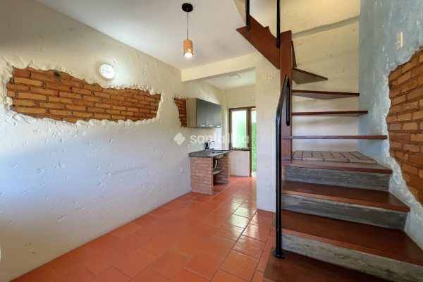 Apartamento para alugar com 35m², 1 quarto, 1 vaga no bairro Campeche em Florianópolis