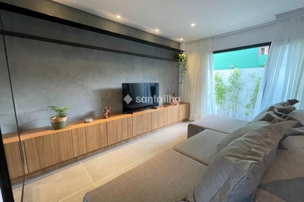Casa para alugar com 118m², 3 quartos, 1 suíte, 2 vagas no bairro Campeche em Florianópolis