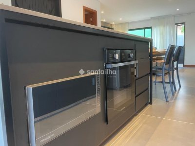 Casa para alugar com 118m², 3 quartos, 1 suíte, 2 vagas no bairro Campeche em Florianópolis - Foto 10