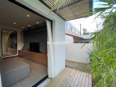 Casa para alugar com 118m², 3 quartos, 1 suíte, 2 vagas no bairro Campeche em Florianópolis - Foto 24