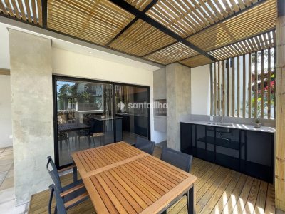 Casa para alugar com 118m², 3 quartos, 1 suíte, 2 vagas no bairro Campeche em Florianópolis - Foto 32