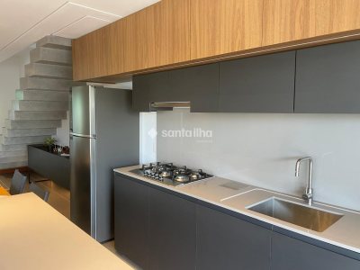 Casa para alugar com 118m², 3 quartos, 1 suíte, 2 vagas no bairro Campeche em Florianópolis - Foto 11