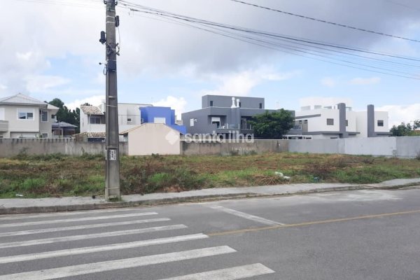Terreno à venda com 780m², 1 vaga no bairro Campeche em Florianópolis