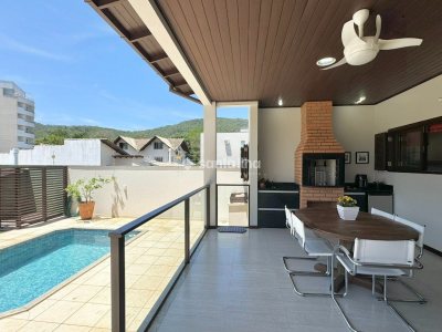 Casa à venda com 220m², 4 quartos, 2 suítes, 2 vagas no bairro Córrego Grande em Florianópolis - Foto 26