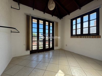 Casa à venda com 100m², 4 quartos, 2 vagas no bairro Rio Tavares em Florianópolis - Foto 9