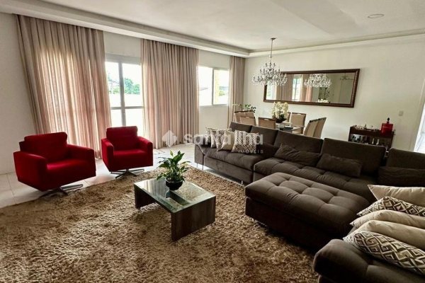 Casa à venda com 350m², 4 quartos, 2 vagas no bairro Rio Tavares em Florianópolis