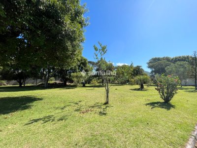 Casa em Condomínio para alugar com 576m², 3 quartos, 2 suítes, 4 vagas no bairro Morro das Pedras em Florianópolis - Foto 53