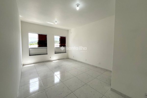 Sala/Conjunto para alugar com 20m², 7 vagas no bairro Campeche em Florianópolis