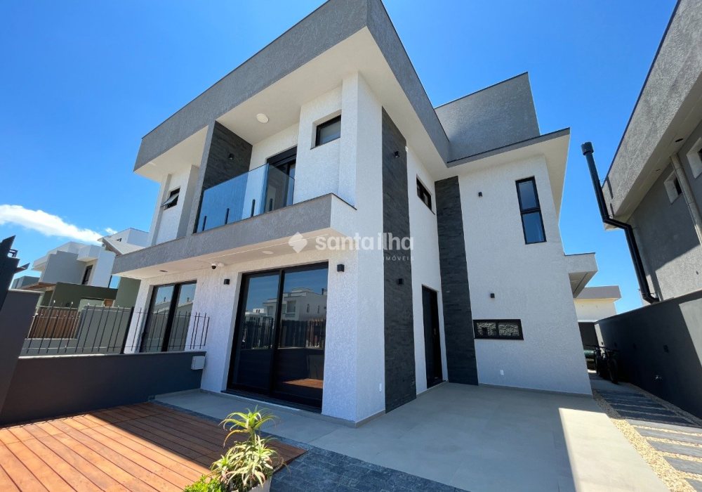 Casa para alugar ou comprar com 158m², 3 quartos, 3 suítes, 2 vagas no bairro Campeche em Florianópolis - Foto 1