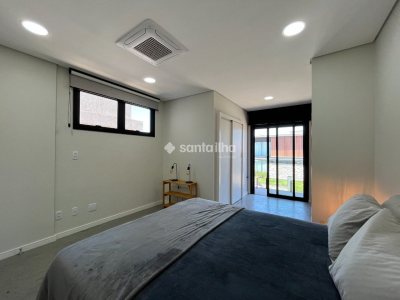 Casa para alugar ou comprar com 158m², 3 quartos, 3 suítes, 2 vagas no bairro Campeche em Florianópolis - Foto 29
