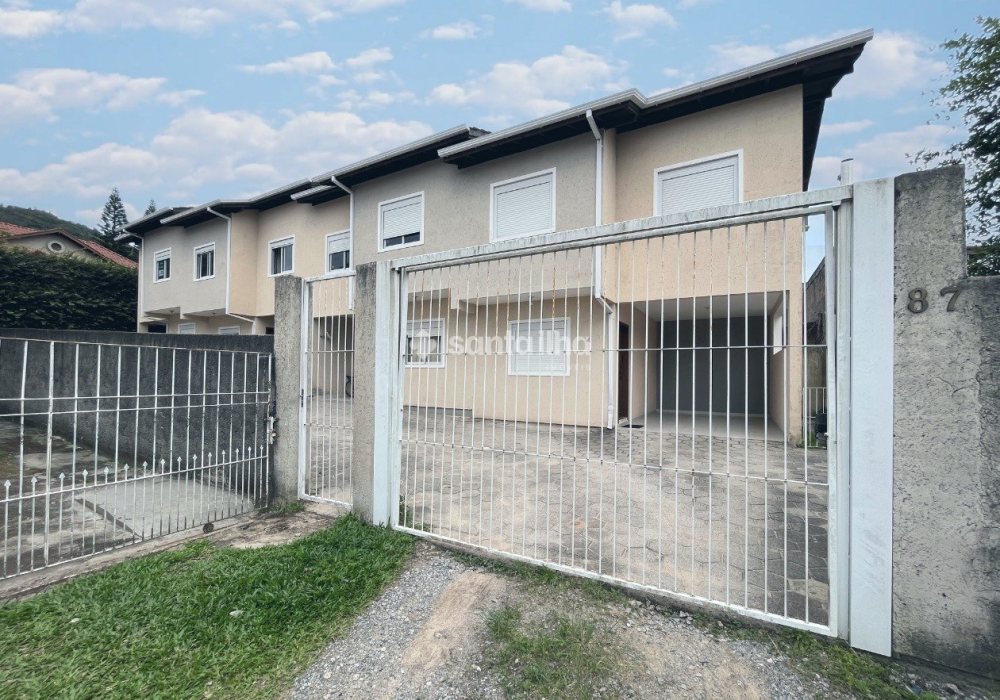 Casa para alugar com 80m², 2 quartos, 1 vaga no bairro Campeche em Florianópolis - Foto 1