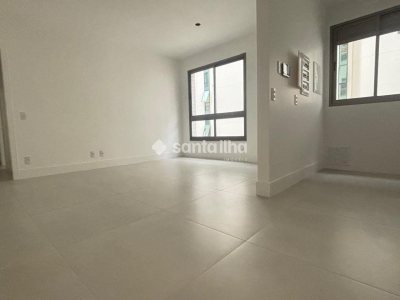 Apartamento à venda com 64m², 2 quartos, 1 suíte, 1 vaga no bairro Centro em Florianópolis - Foto 6