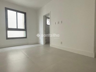 Apartamento à venda com 64m², 2 quartos, 1 suíte, 1 vaga no bairro Centro em Florianópolis - Foto 11