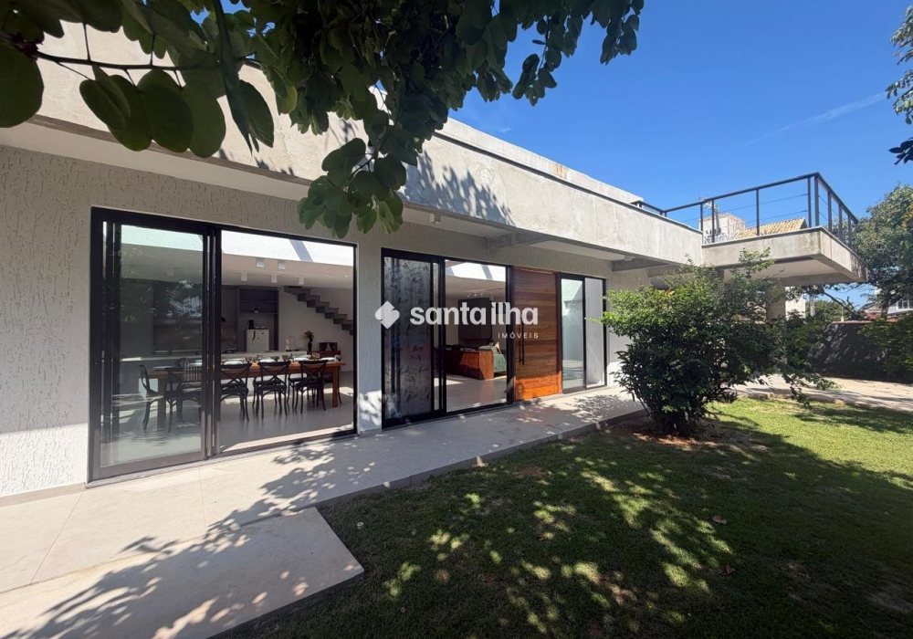 Casa à venda com 550m², 6 quartos, 6 suítes, 6 vagas no bairro Campeche em Florianopolis - Foto 1