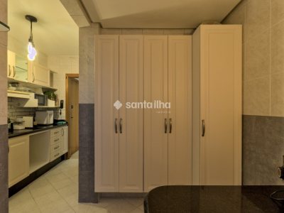 Apartamento à venda com 93m², 3 quartos, 1 suíte, 1 vaga no bairro Centro em Florianópolis - Foto 8