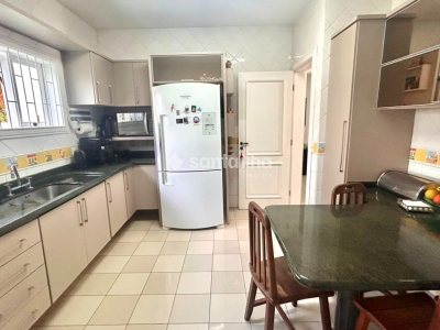 Casa à venda com 240m², 4 quartos, 2 suítes, 2 vagas no bairro Novo Campeche em Florianópolis - Foto 12