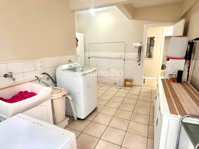 Casa à venda com 240m², 4 quartos, 2 suítes, 2 vagas no bairro Novo Campeche em Florianópolis - Foto 13