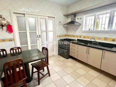 Casa à venda com 240m², 4 quartos, 2 suítes, 2 vagas no bairro Novo Campeche em Florianópolis - Foto 11