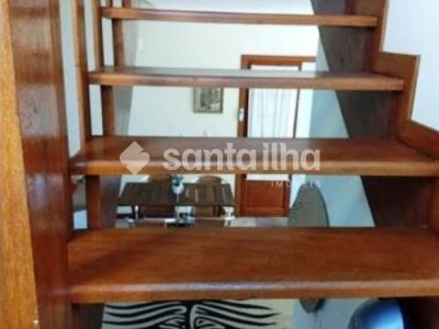 Casa à venda com 220m², 3 quartos, 1 suíte, 6 vagas no bairro Pântano do Sul em Florianópolis - Foto 3