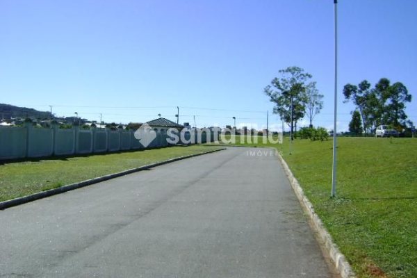 Terreno à venda com 510m² no bairro Autódromo em Florianópolis