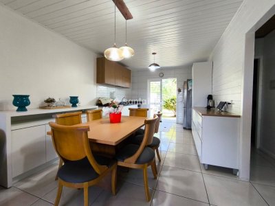 Casa à venda com 96m², 2 quartos, 1 suíte, 1 vaga no bairro Campeche em Florianópolis - Foto 10