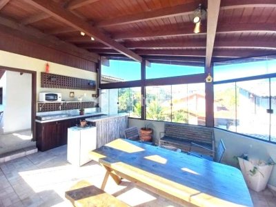 Casa para alugar com 220m², 4 quartos, 2 vagas no bairro Lagoa da Conceição em Florianópolis - Foto 10