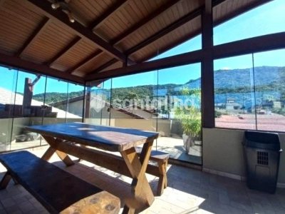 Casa para alugar com 220m², 4 quartos, 2 vagas no bairro Lagoa da Conceição em Florianópolis - Foto 9