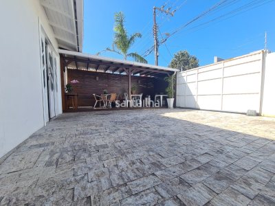 Casa à venda com 121m², 4 quartos, 1 suíte, 2 vagas no bairro Campeche em Florianópolis - Foto 28