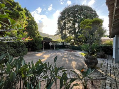 Casa à venda com 700m², 4 quartos, 4 suítes, 2 vagas no bairro Lagoa da Conceição em Florianópolis - Foto 30