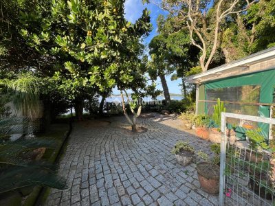 Casa à venda com 700m², 4 quartos, 4 suítes, 2 vagas no bairro Lagoa da Conceição em Florianópolis - Foto 32