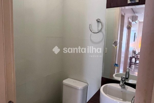 Apartamento à venda com 89m², 2 quartos, 1 suíte, 1 vaga no bairro Carvoeira em Florianópolis