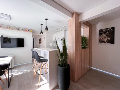 Apartamento à venda com 71m², 2 quartos, 1 suíte no bairro Centro em Florianópolis - Foto 2