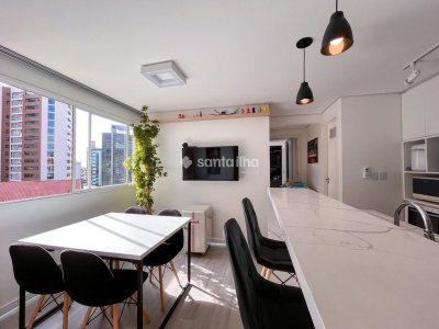 Apartamento à venda com 71m², 2 quartos, 1 suíte no bairro Centro em Florianópolis - Foto 3