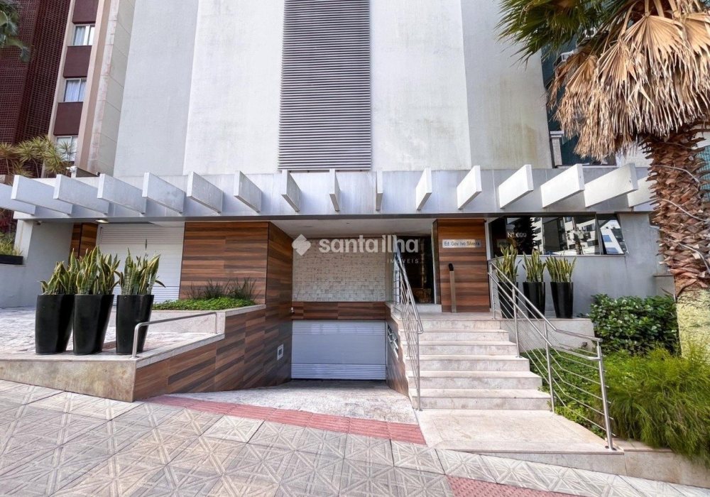 Apartamento à venda com 71m², 2 quartos, 1 suíte no bairro Centro em Florianópolis - Foto 1