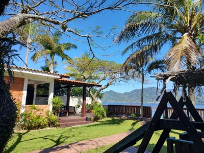 Casa à venda com 202m², 5 quartos, 1 suíte, 3 vagas no bairro Lagoa da Conceição em Florianópolis - Foto 8