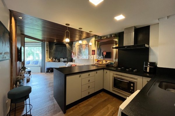 Apartamento para alugar com 46m², 1 quarto, 1 vaga no bairro Lagoa da Conceição em Florianópolis