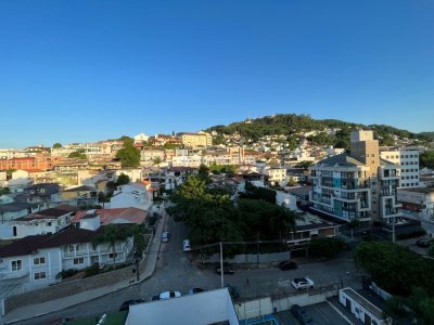 Apartamento para alugar com 68m², 2 quartos, 1 suíte, 1 vaga no bairro Agronômica em Florianópolis - Foto 12