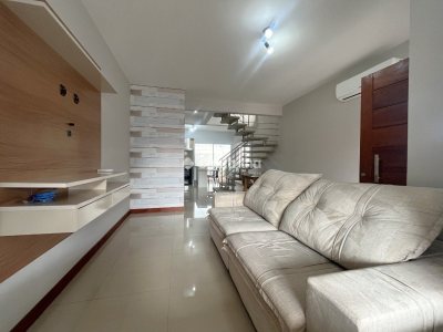 Casa para alugar com 137m², 3 quartos, 1 suíte, 2 vagas no bairro Campeche em Florianópolis - Foto 2