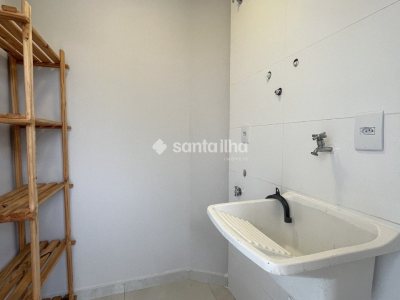 Casa para alugar com 137m², 3 quartos, 1 suíte, 2 vagas no bairro Campeche em Florianópolis - Foto 24