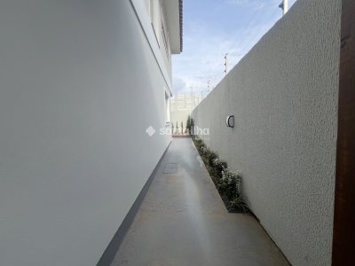 Casa para alugar com 137m², 3 quartos, 1 suíte, 2 vagas no bairro Campeche em Florianópolis - Foto 23