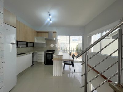 Casa para alugar com 137m², 3 quartos, 1 suíte, 2 vagas no bairro Campeche em Florianópolis - Foto 6