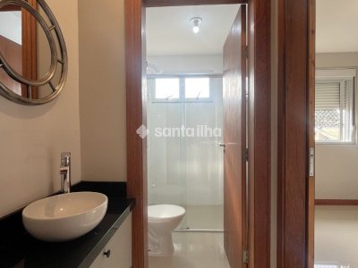 Casa para alugar com 137m², 3 quartos, 1 suíte, 2 vagas no bairro Campeche em Florianópolis - Foto 19