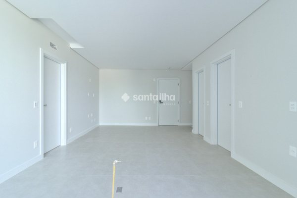 Apartamento à venda com 71m², 2 quartos, 1 suíte, 1 vaga no bairro Jurerê em Florianópolis