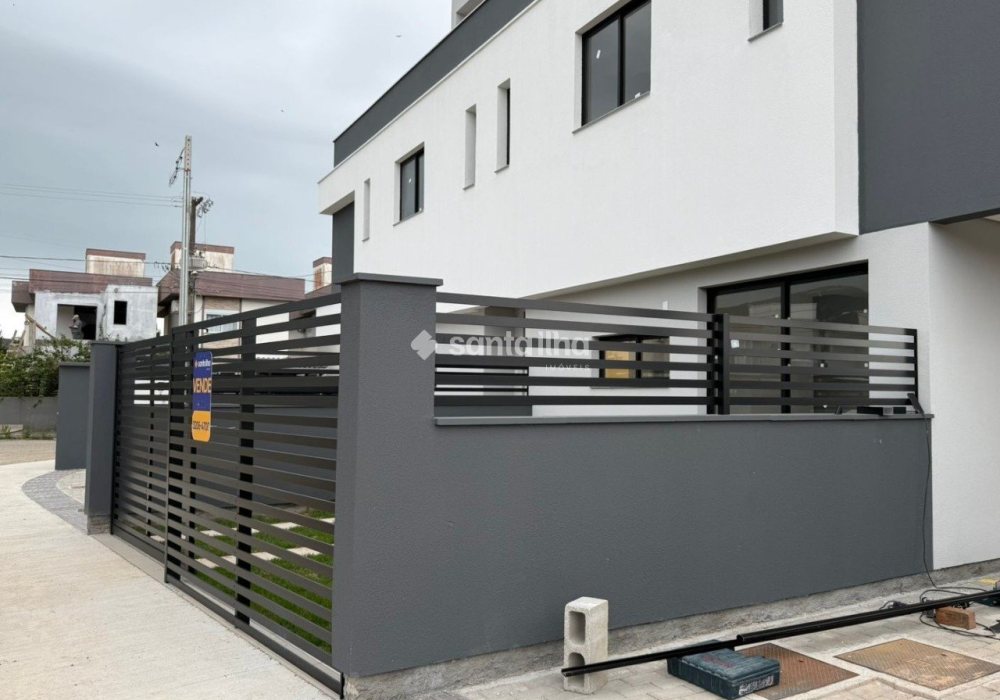 Casa à venda com 125m², 2 quartos, 2 suítes, 1 vaga no bairro Ribeirão da Ilha em Florianópolis - Foto 1