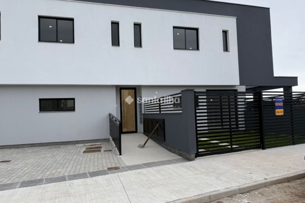Casa à venda com 125m², 2 quartos, 2 suítes, 1 vaga no bairro Ribeirão da Ilha em Florianópolis