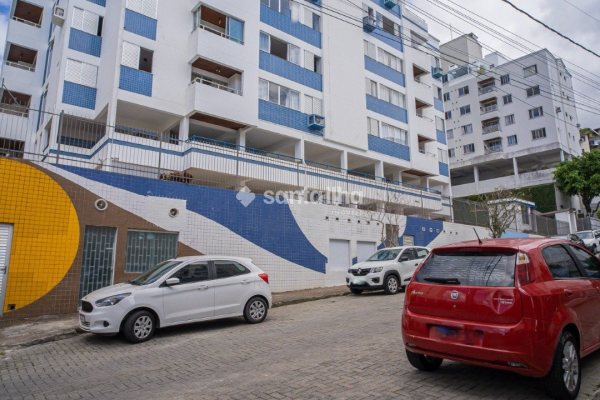 Apartamento à venda com 47m², 1 quarto, 1 vaga no bairro Carvoeira em Florianopolis