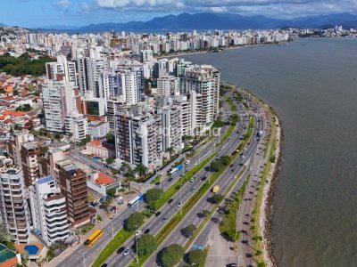 Apartamento à venda com 180m², 3 quartos, 3 suítes, 2 vagas no bairro Agronômica em Florianópolis - Foto 31