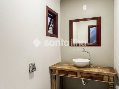 Casa à venda com 178m², 4 quartos, 4 suítes, 4 vagas no bairro Centro em Florianópolis - Foto 18